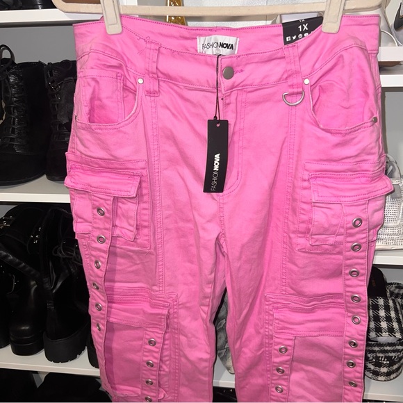 Plus Size Pink Cargo Pants - Sz 1X - Picture 4 of 5